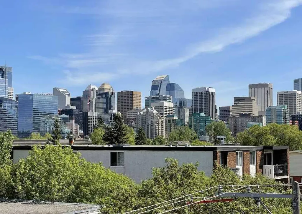 630 10 Street NW Calgary AB T2N1W3