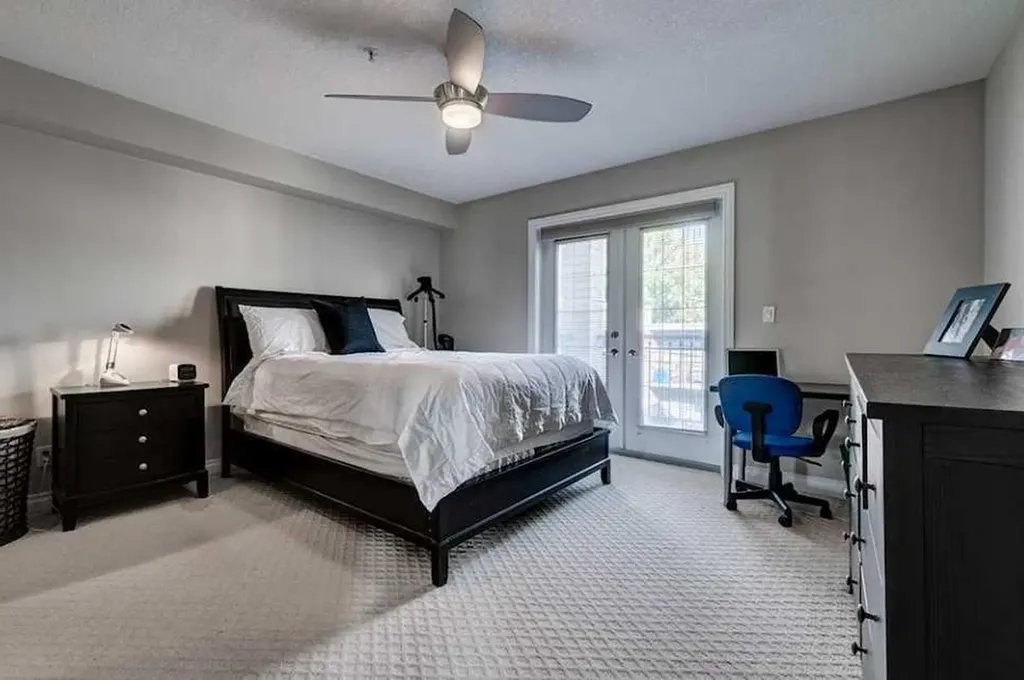 630 10 Street NW Calgary AB T2N1W3