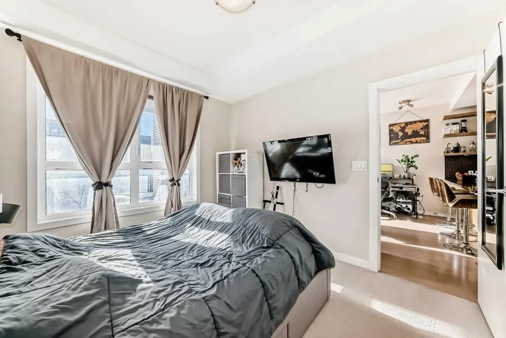 707 4 Street NE Calgary AB t2e3s7
