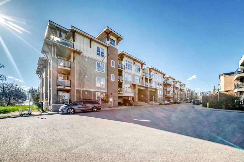 707 4 Street NE Calgary AB t2e3s7