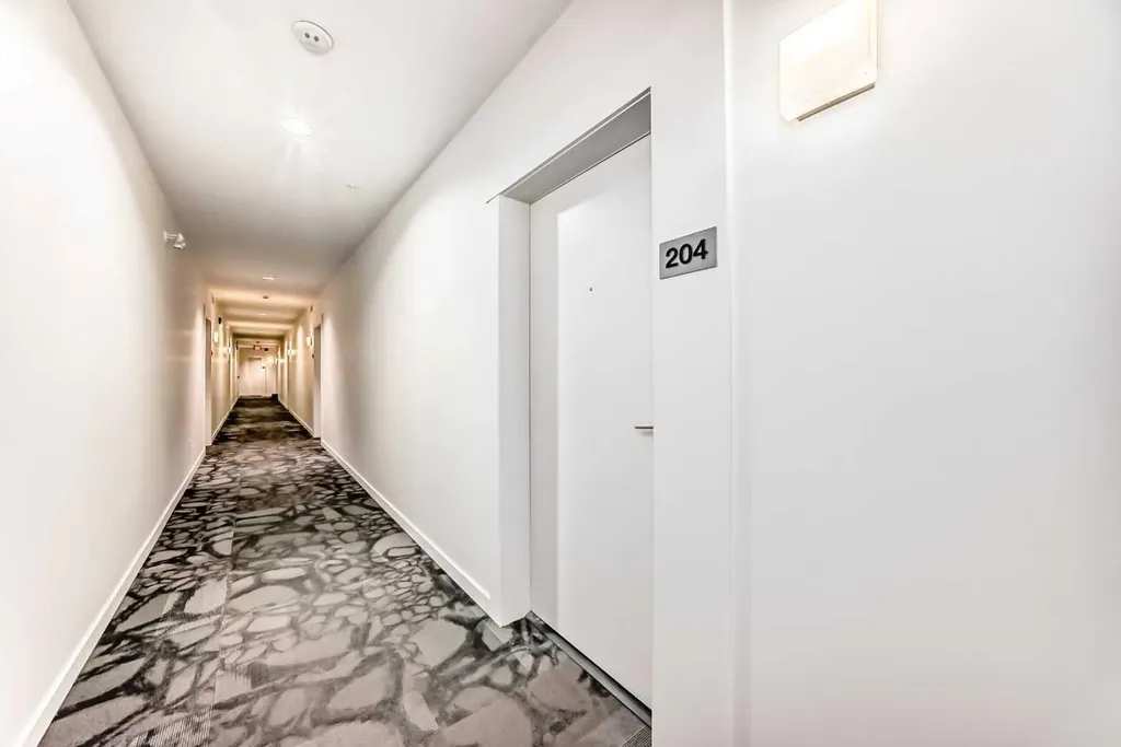 707 4 Street NE Calgary AB t2e3s7