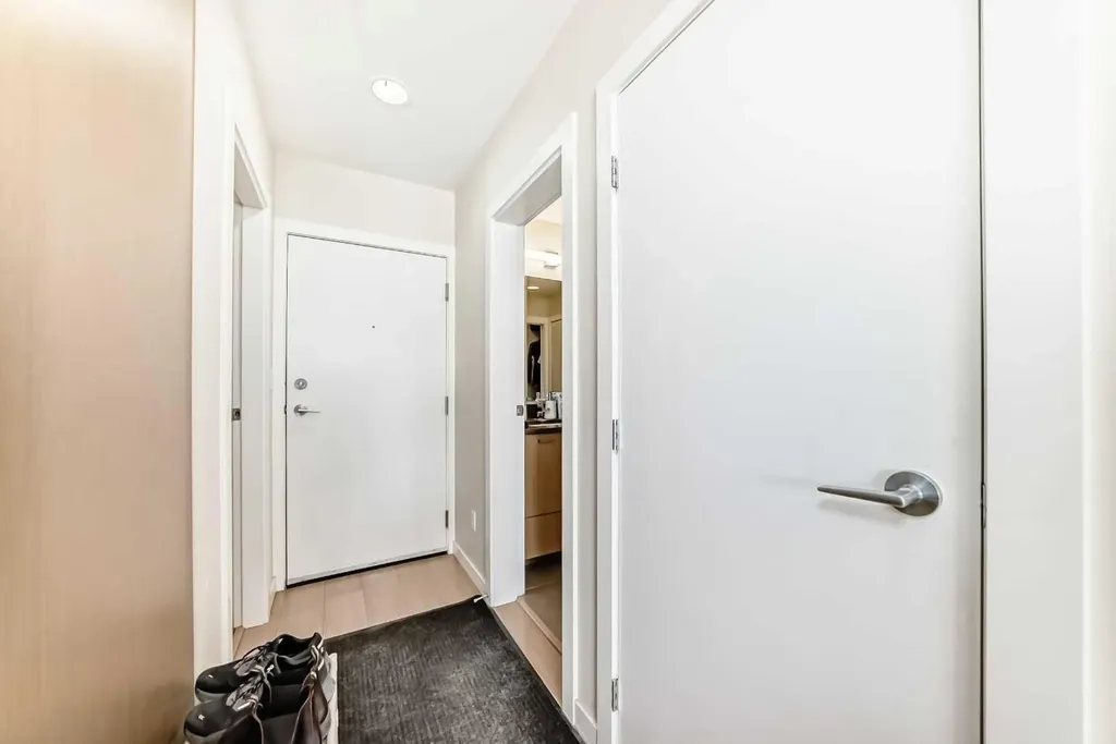 707 4 Street NE Calgary AB t2e3s7