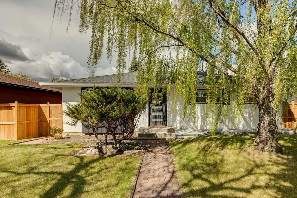 175 Havenhurst Crescent SW Calgary AB T2V 3C7