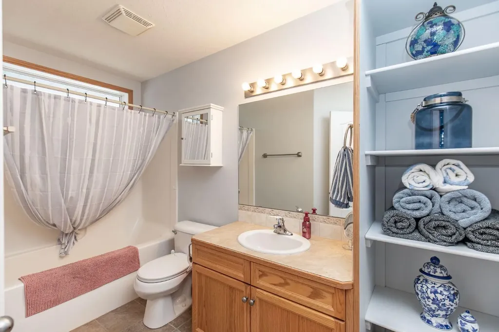 46 Lagrange Crescent Red Deer AB T4R 3K4