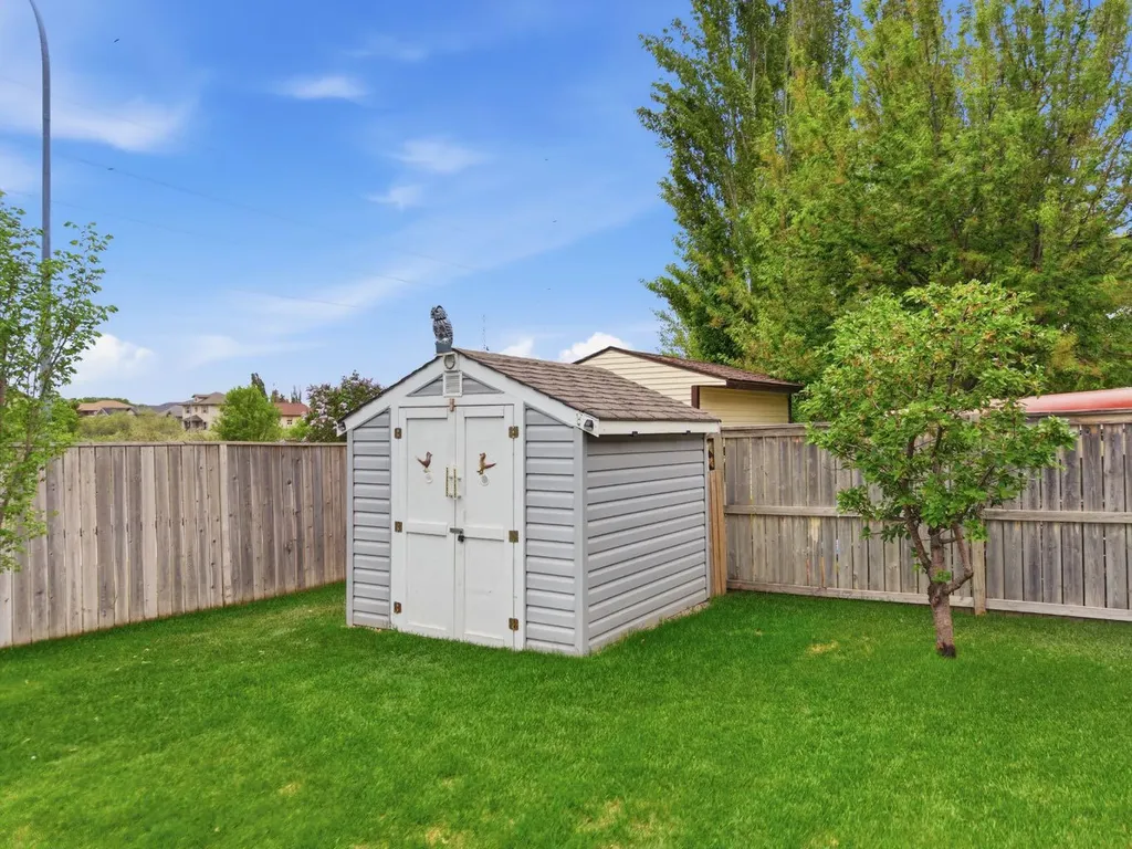 46 Lagrange Crescent Red Deer AB T4R 3K4