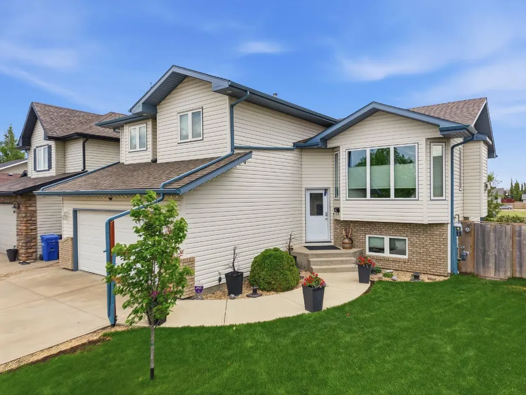 46 Lagrange Crescent Red Deer AB T4R 3K4