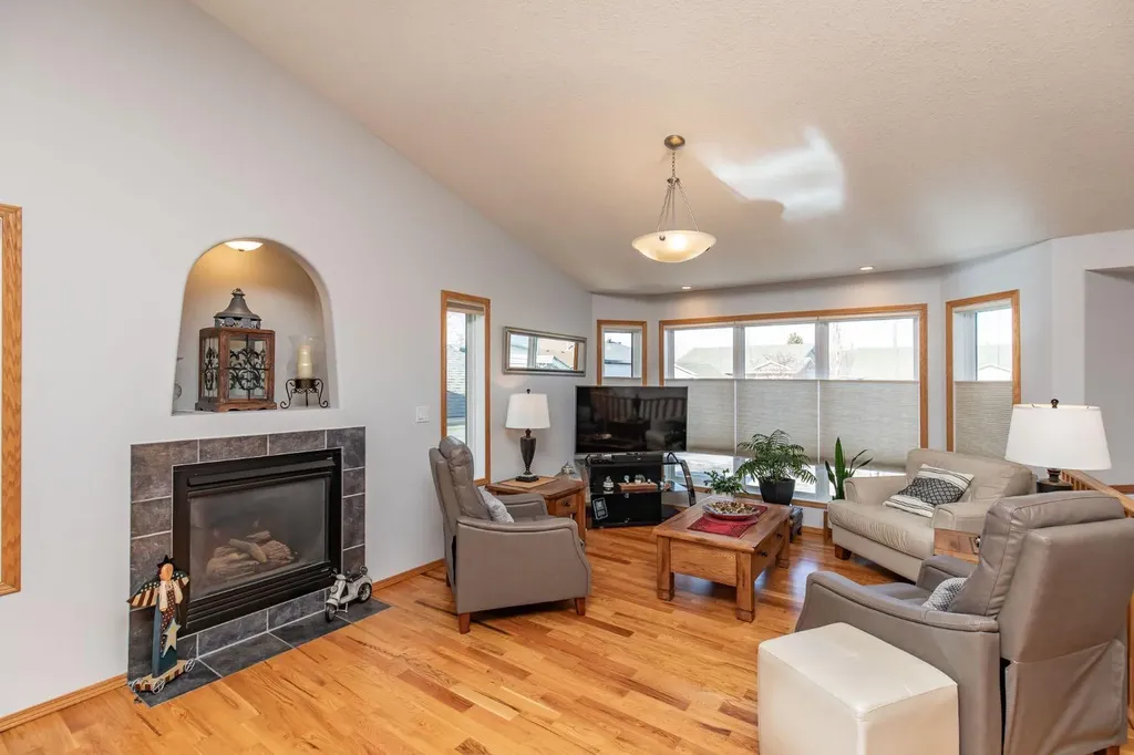 46 Lagrange Crescent Red Deer AB T4R 3K4