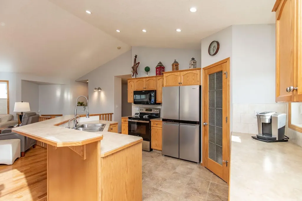 46 Lagrange Crescent Red Deer AB T4R 3K4