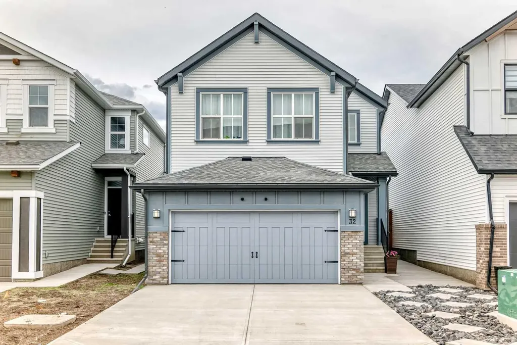 32 Sugarsnap Way SE Calgary AB T3S 0K4