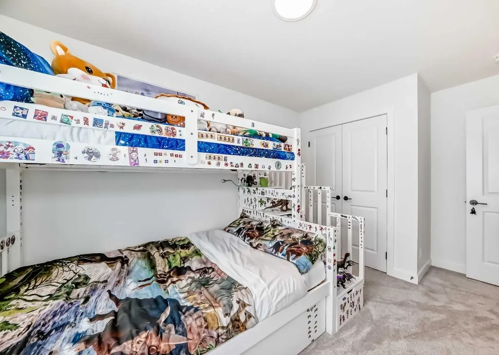 32 Sugarsnap Way SE Calgary AB T3S 0K4