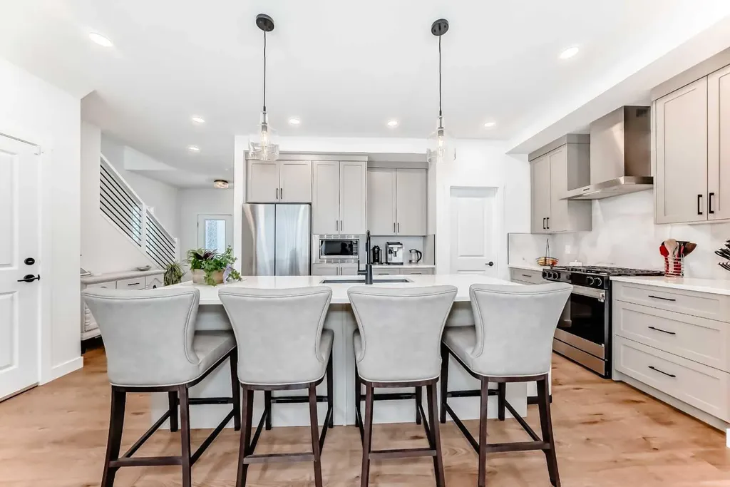32 Sugarsnap Way SE Calgary AB T3S 0K4