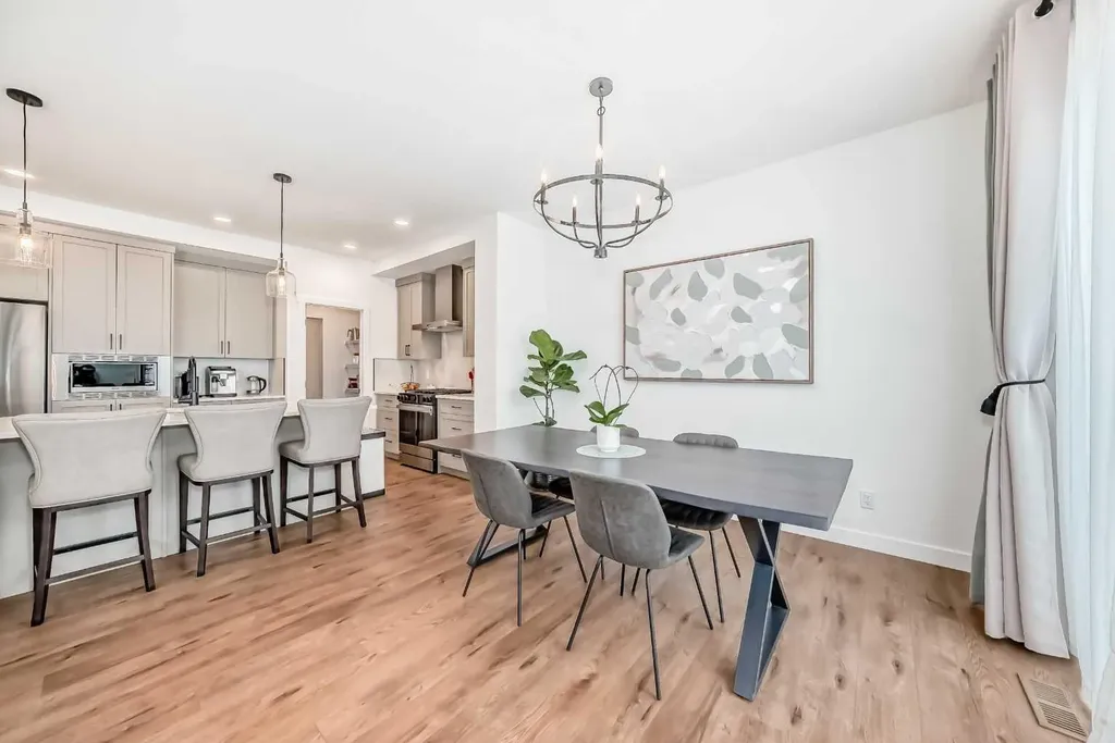 32 Sugarsnap Way SE Calgary AB T3S 0K4