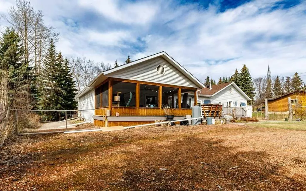 28319 Township Road 384 Rural Red Deer County AB T4S 2A4