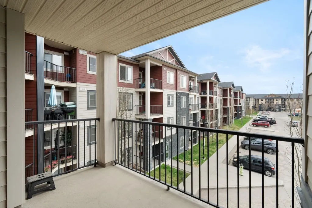 81 Legacy Boulevard SE Calgary AB t2x 2b9