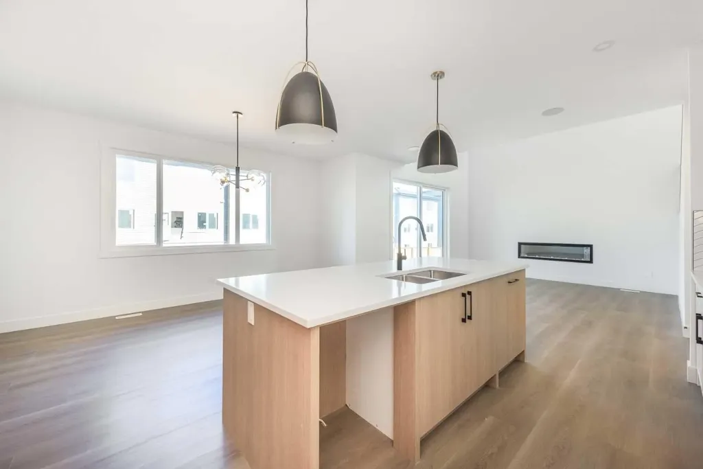 105 Waterford Passage Chestermere AB T1X 3B4