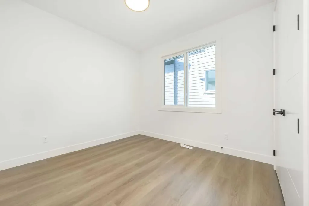 105 Waterford Passage Chestermere AB T1X 3B4