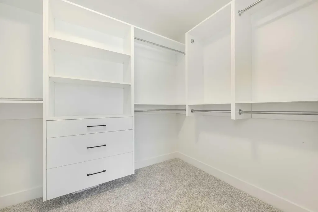 105 Waterford Passage Chestermere AB T1X 3B4