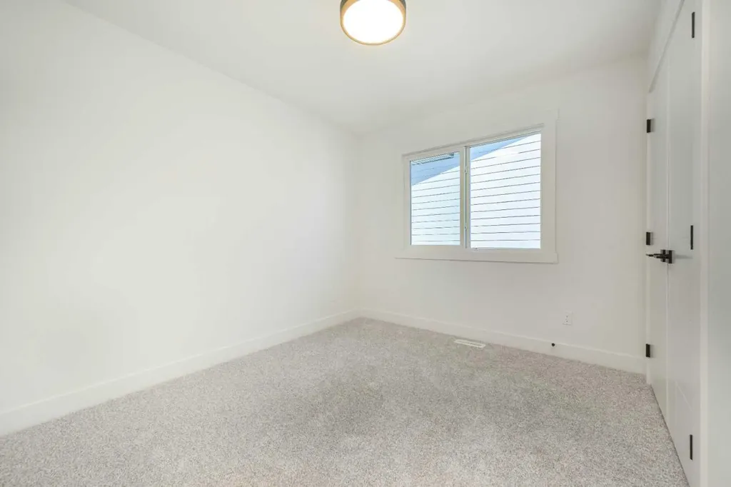 105 Waterford Passage Chestermere AB T1X 3B4