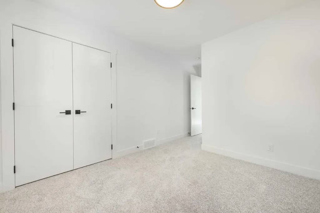 105 Waterford Passage Chestermere AB T1X 3B4