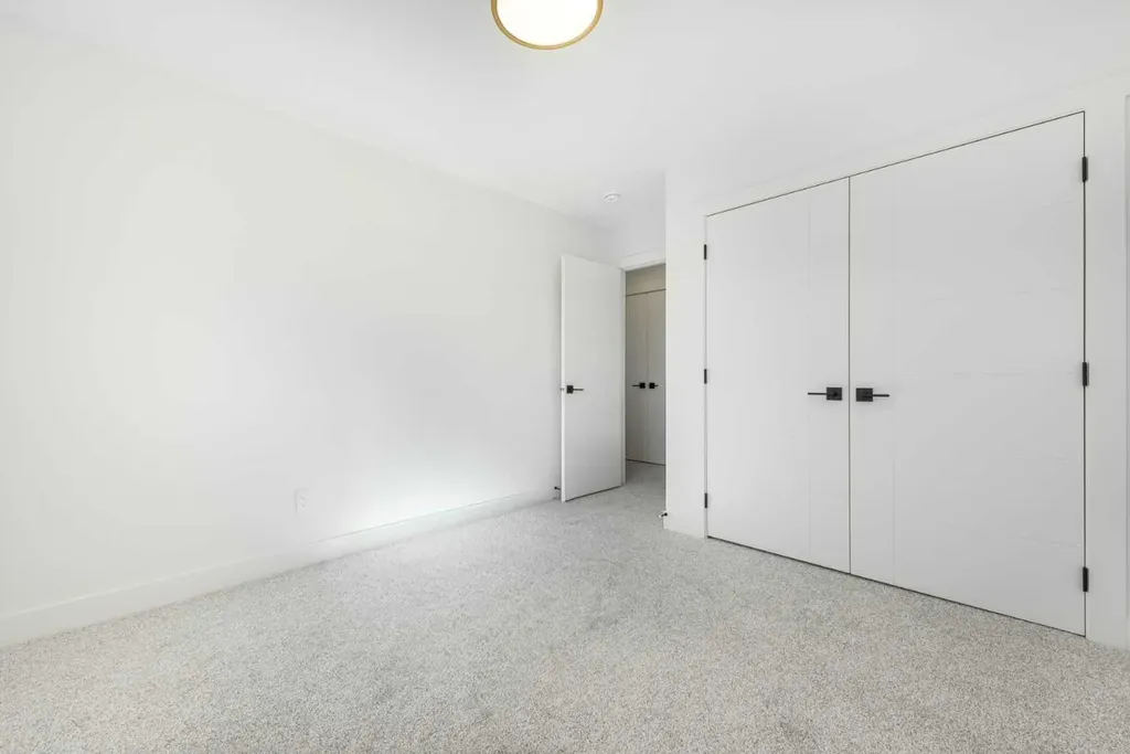 105 Waterford Passage Chestermere AB T1X 3B4