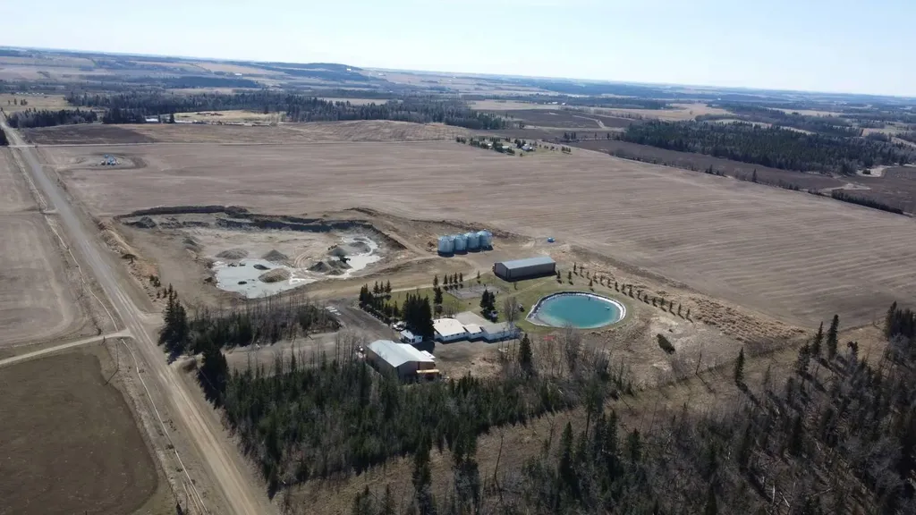 5035 Township Road 334 Rural Mountain View County AB T0M 1X0