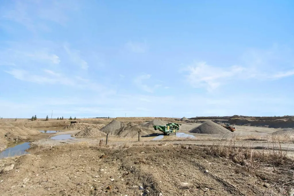 5035 Township Road 334 Rural Mountain View County AB T0M 1X0
