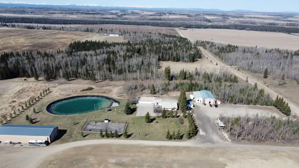 5035 Township Road 334 Rural Mountain View County AB T0M 1X0