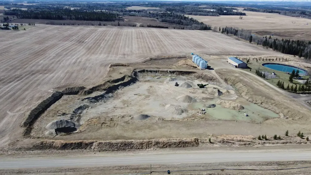 5035 Township Road 334 Rural Mountain View County AB T0M 1X0