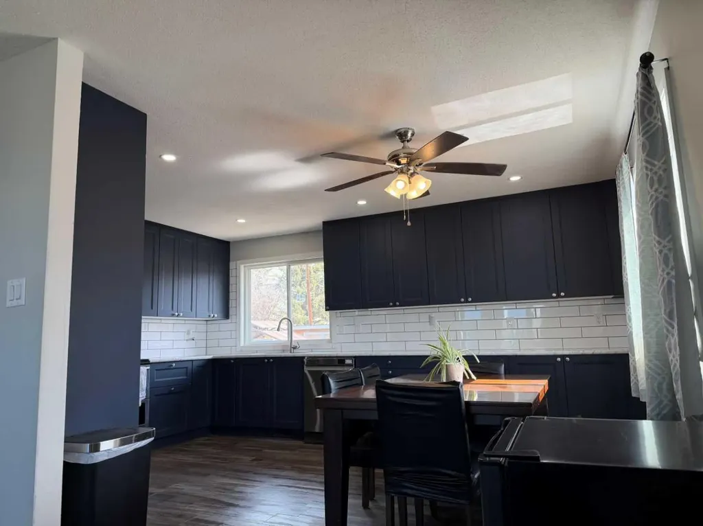 702 Royal Drive Trochu AB T0M2C0