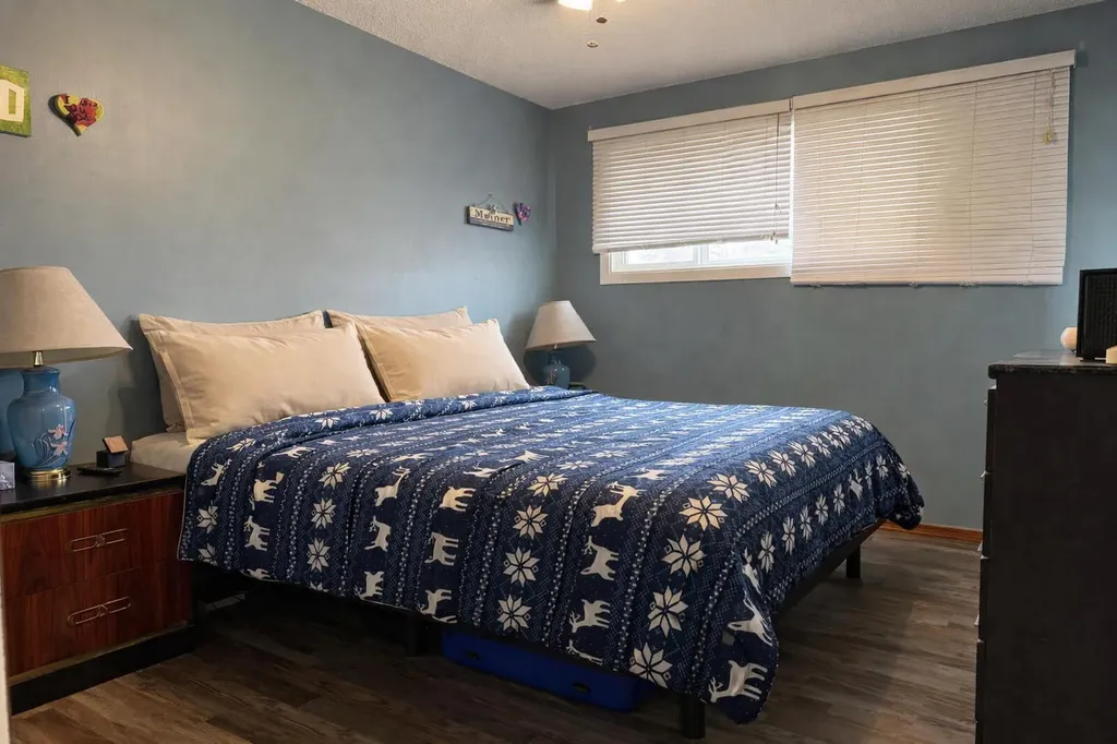 702 Royal Drive Trochu AB T0M2C0