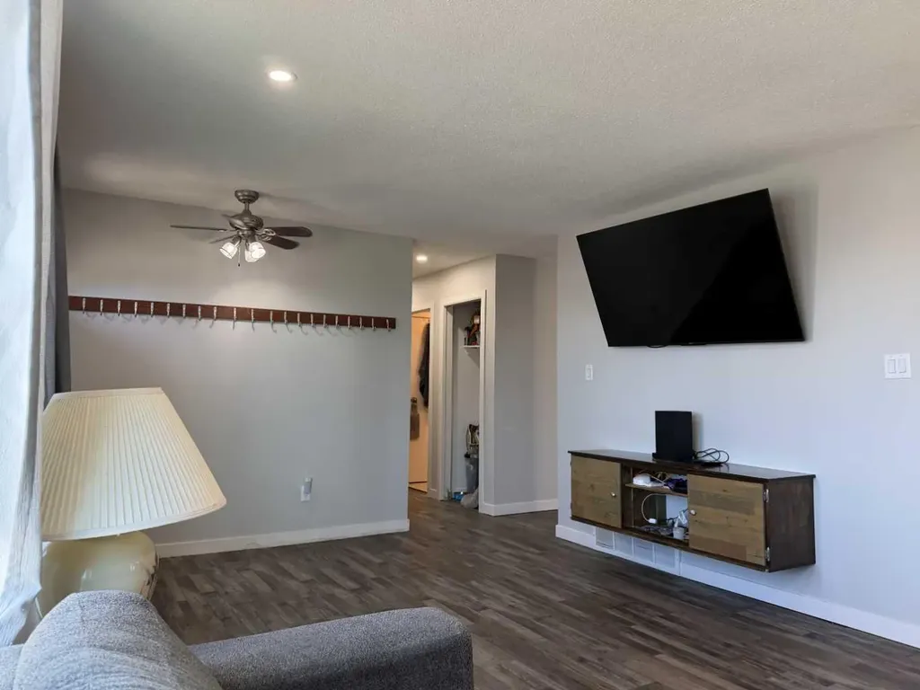 702 Royal Drive Trochu AB T0M2C0