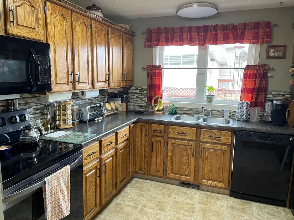 10400 105 Avenue Fairview AB T0H 1L0