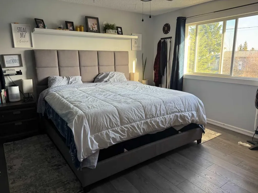 501 7 Avenue Fox Creek AB T0H 1P0