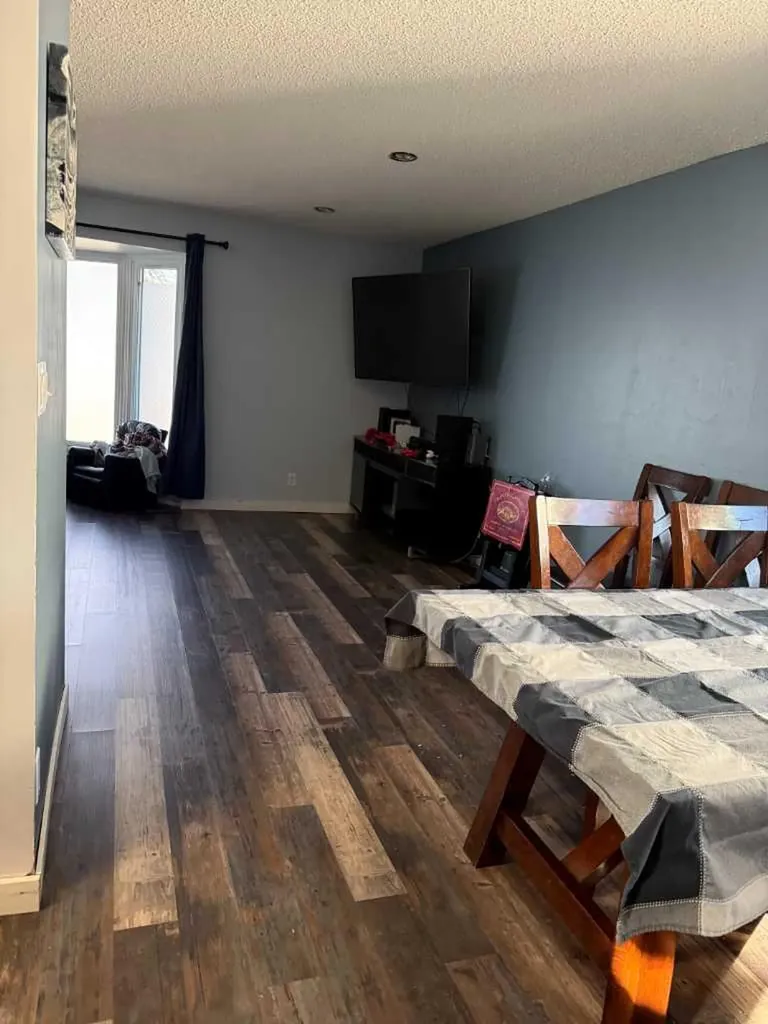 501 7 Avenue Fox Creek AB T0H 1P0