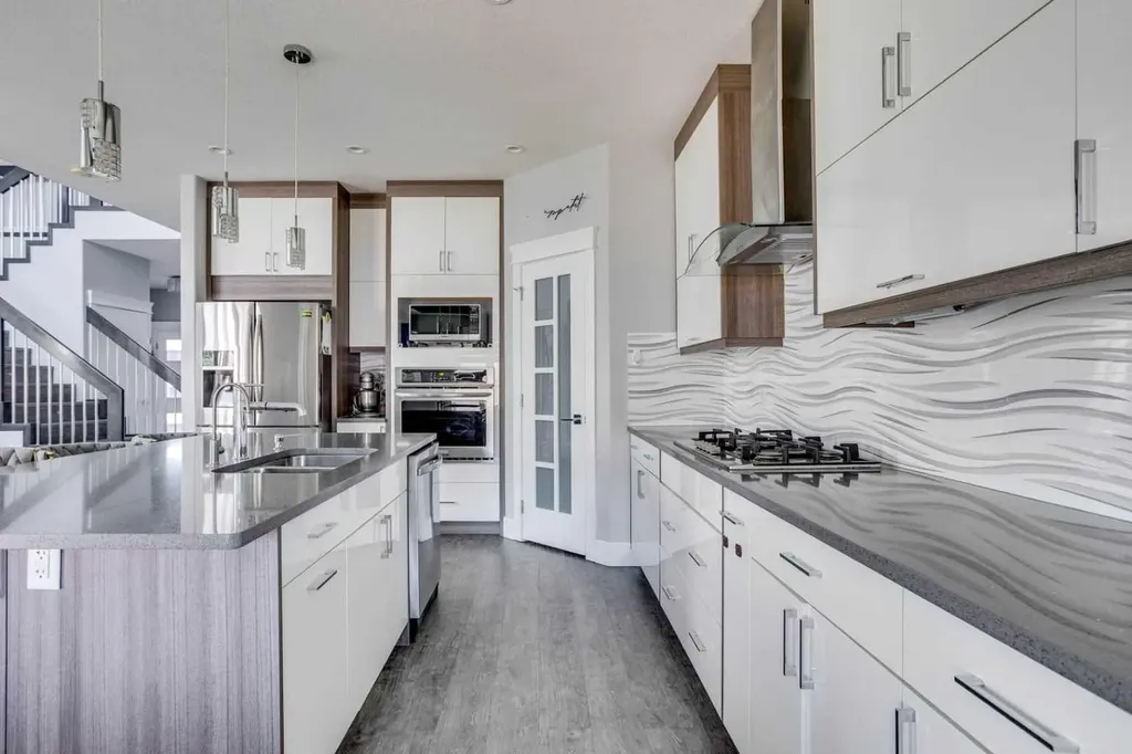 218 Prospect Drive Fort Mcmurray AB T9K 0W7