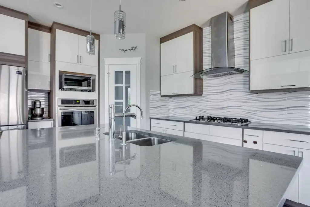 218 Prospect Drive Fort Mcmurray AB T9K 0W7