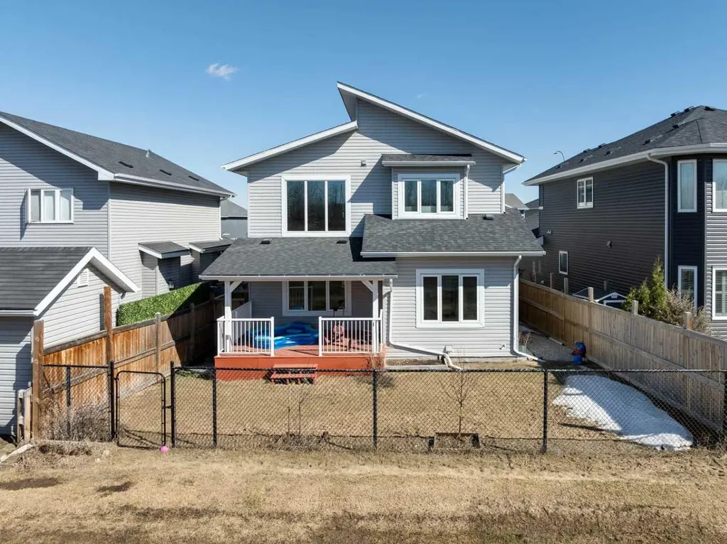 218 Prospect Drive Fort Mcmurray AB T9K 0W7