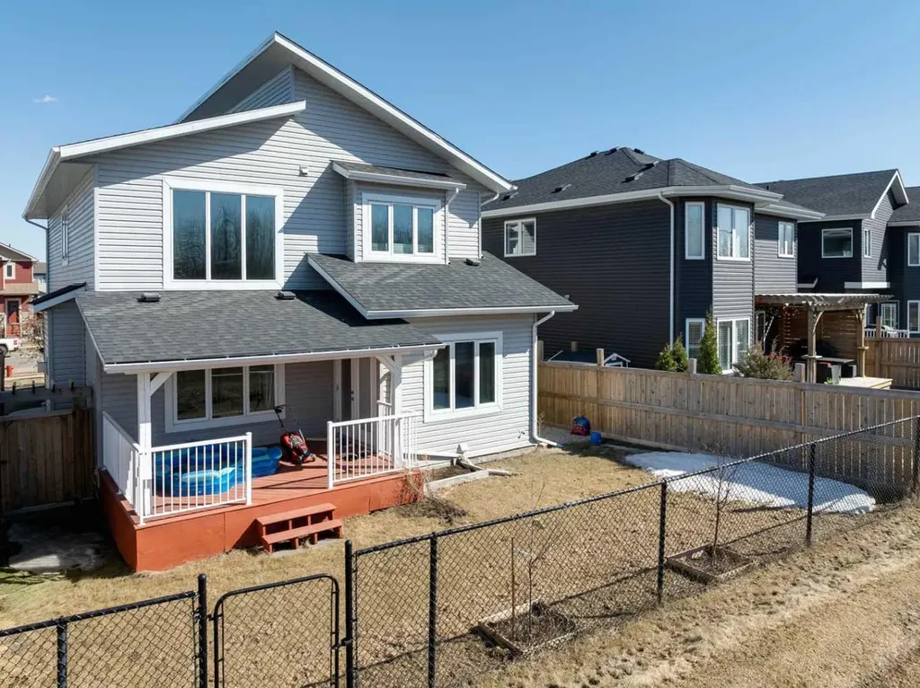 218 Prospect Drive Fort Mcmurray AB T9K 0W7