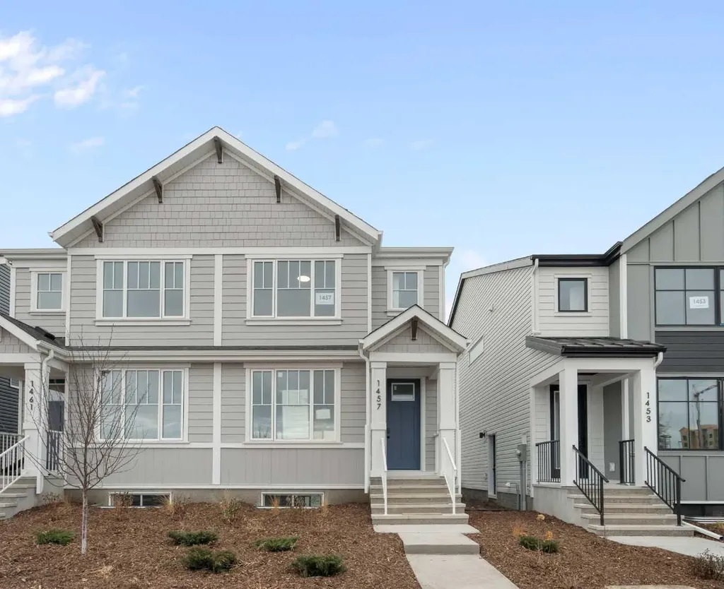1457 Rangeview Drive SE Calgary AB T3S0P8