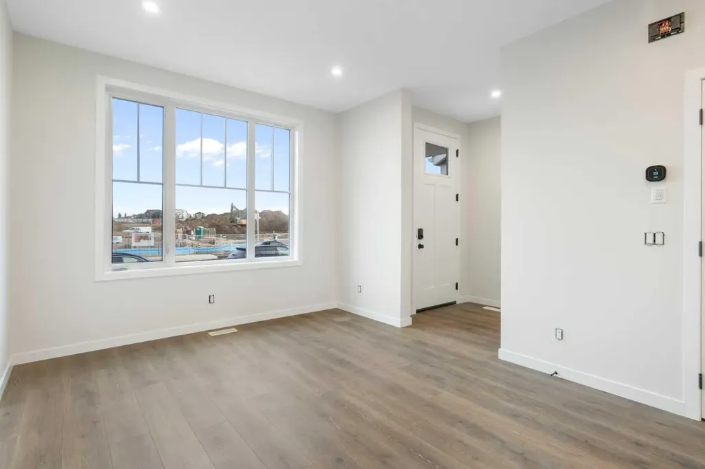 1457 Rangeview Drive SE Calgary AB T3S0P8