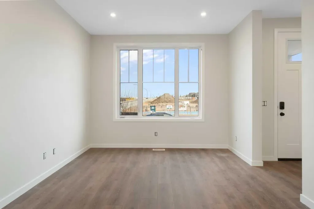 1457 Rangeview Drive SE Calgary AB T3S0P8