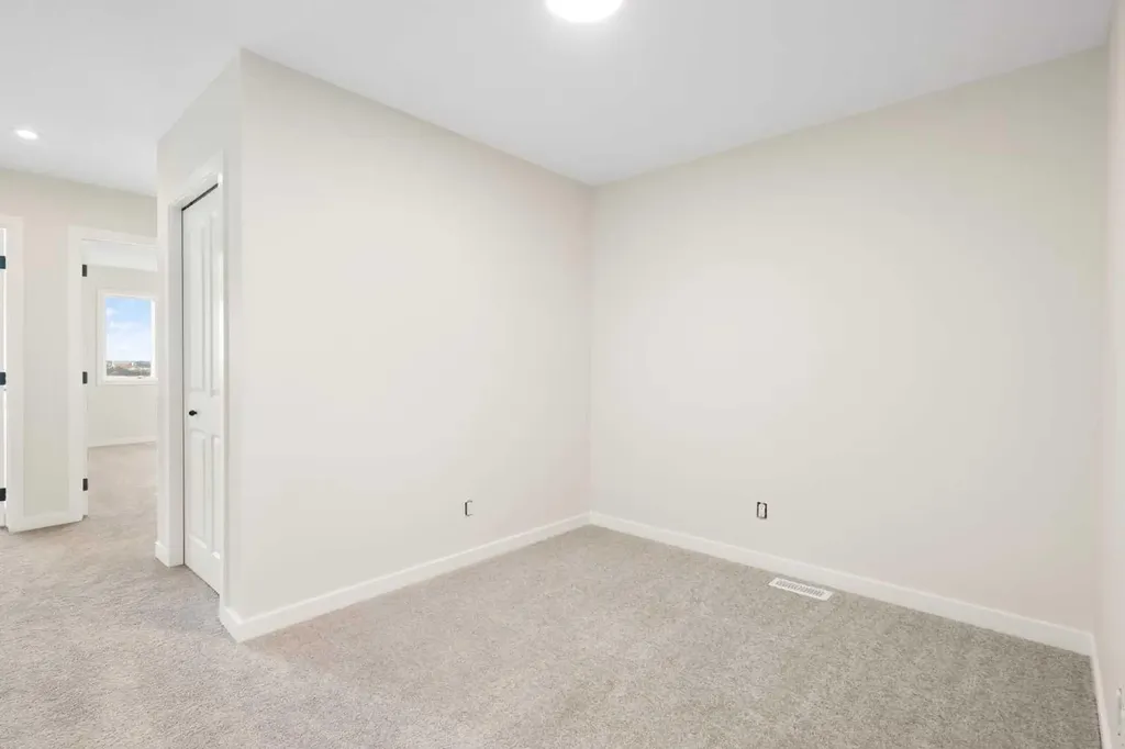 1457 Rangeview Drive SE Calgary AB T3S0P8