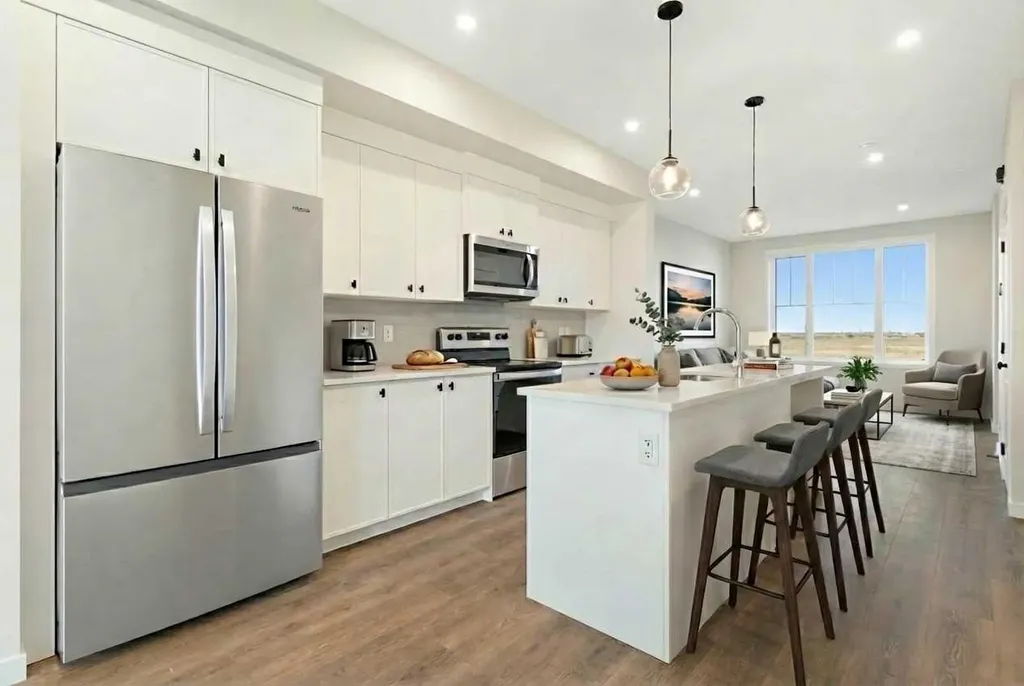 1457 Rangeview Drive SE Calgary AB T3S0P8