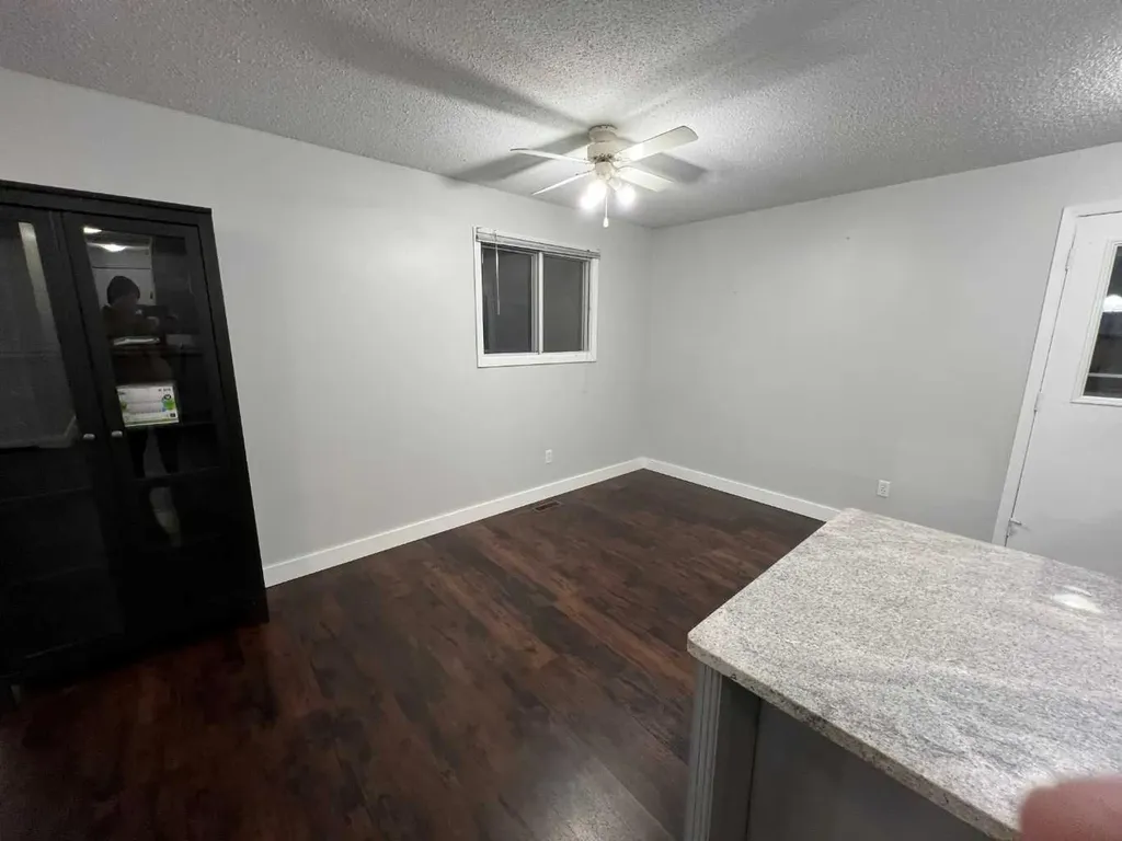 197 Oxford Road W Lethbridge AB T1K 4V6
