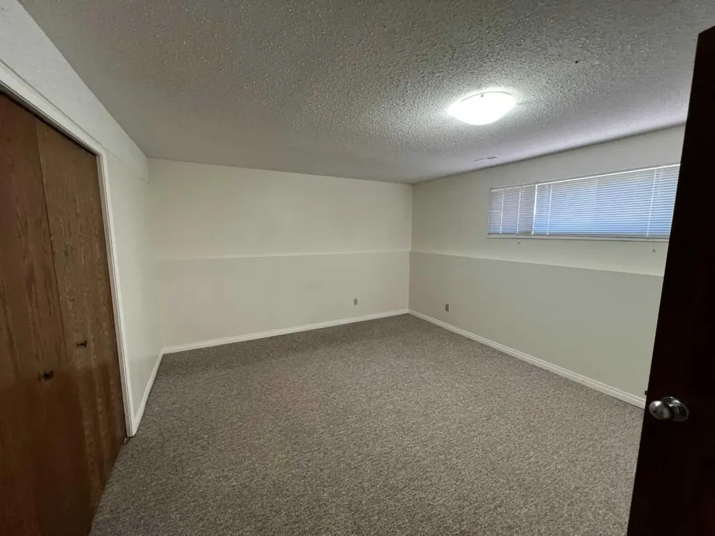 197 Oxford Road W Lethbridge AB T1K 4V6
