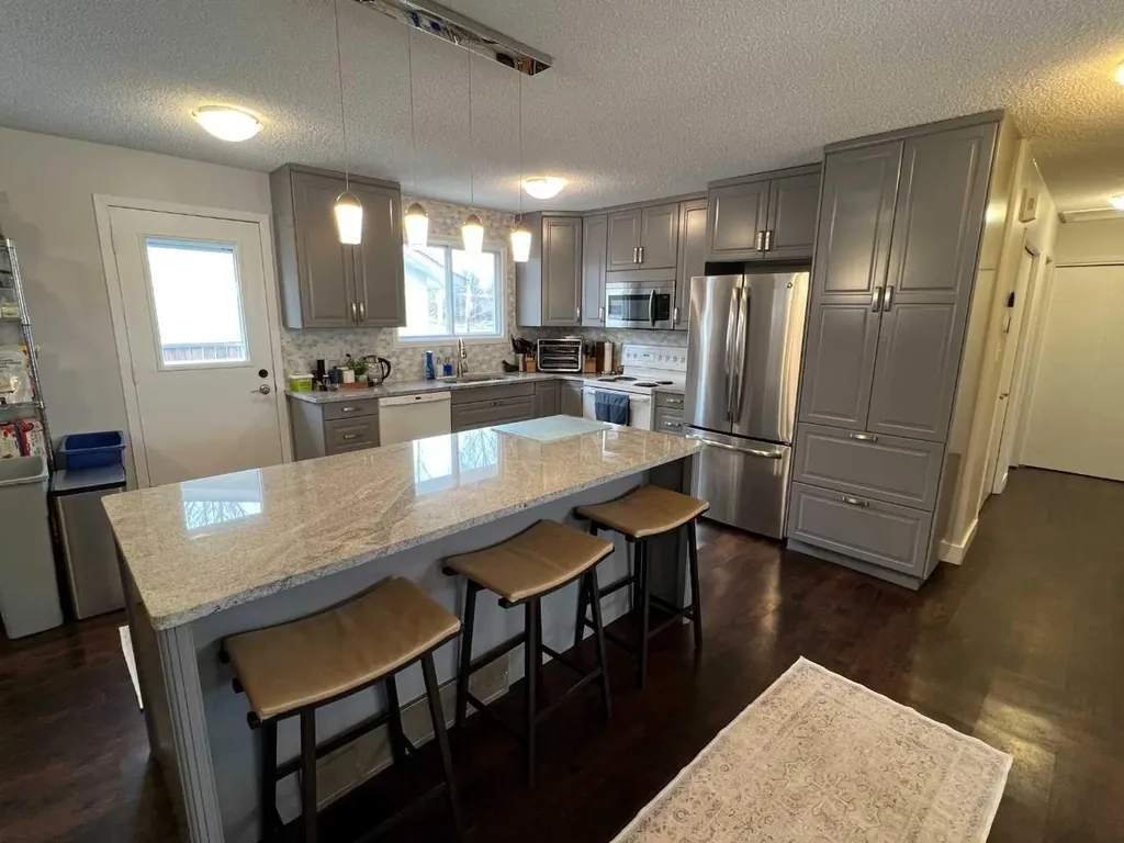 197 Oxford Road W Lethbridge AB T1K 4V6