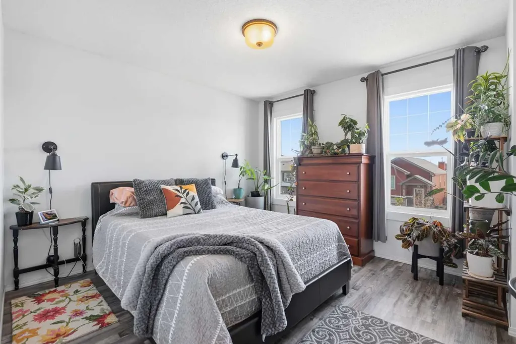 46 Saddlemont Way NE Calgary AB T3J4V2