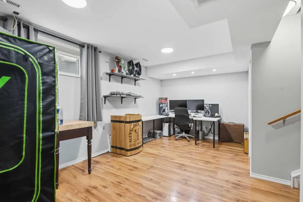 46 Saddlemont Way NE Calgary AB T3J4V2
