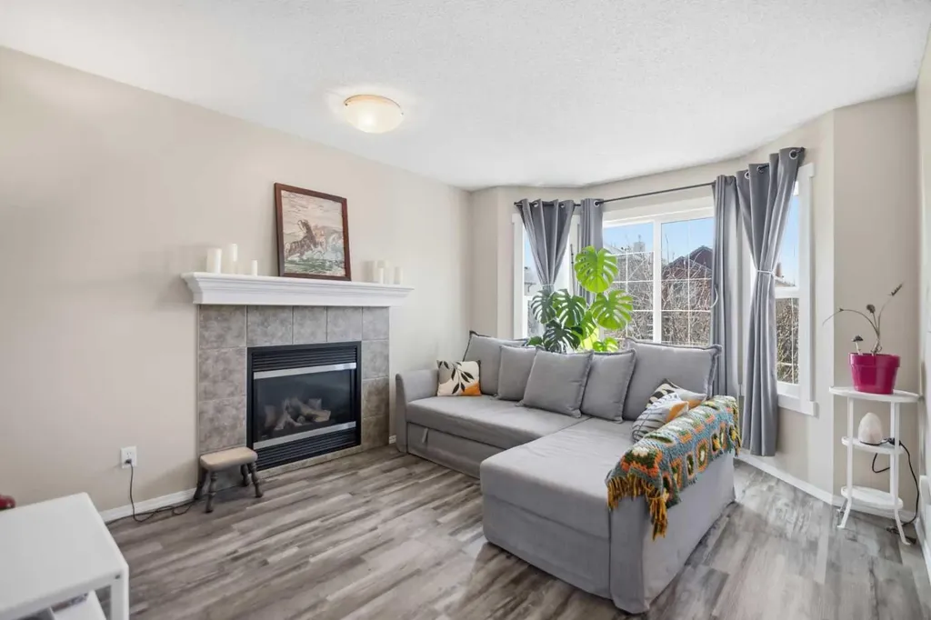 46 Saddlemont Way NE Calgary AB T3J4V2