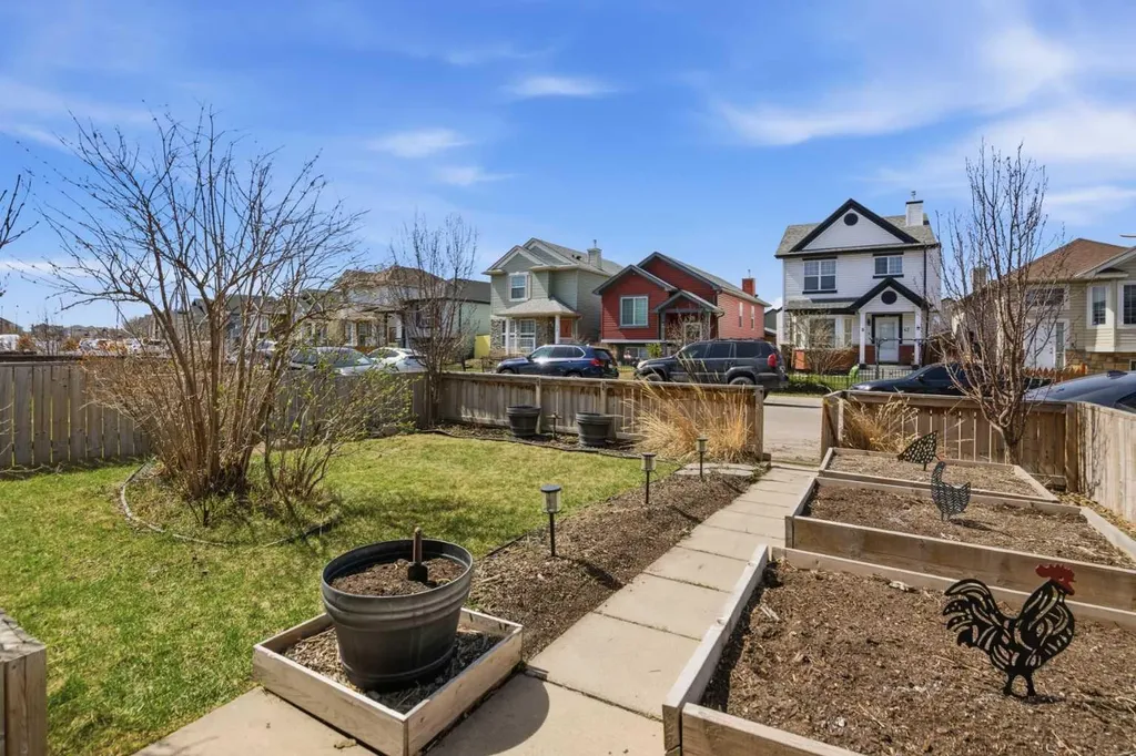 46 Saddlemont Way NE Calgary AB T3J4V2